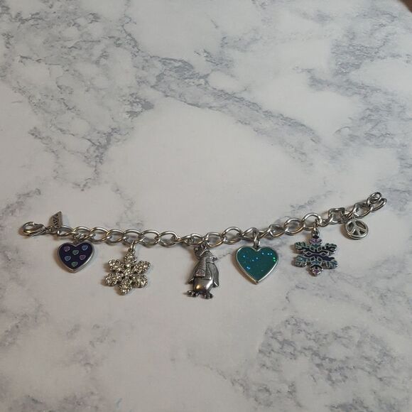 Aeropostle Christmas 🎄 Bracelet - Picture 1 of 4